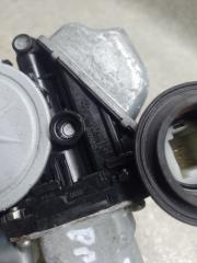 Стеклоподъемник задний правый PRIUS PLUS 11-14