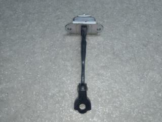 Ограничитель двери передний NISSAN TIIDA/VERSA C11 04-11