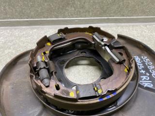 Тормозной механизм задний правый TOYOTA PRIUS PLUS 11-14