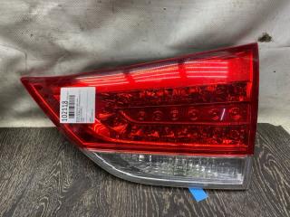 Фонарь внутренний задний правый TOYOTA SIENNA 11-16 2014 Б/У Фонарь внутренний задний правый TOYOTA SIENNA 11-16 2014