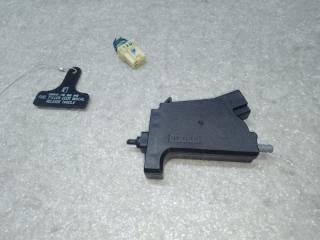 Привод открывания лючка бензобака KIA SORENTO UM 14- 2.4 G4KJ