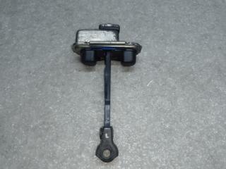 Ограничитель двери передний левый KIA SORENTO UM 14- 2017