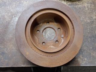 Тормозной диск задний LEAF 10-17