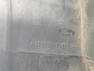 Фонарь наружный правый ESCAPE 12-19