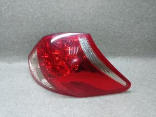 Фонарь наружный правый RAV4 05-12 2006 2.4 2AZFE