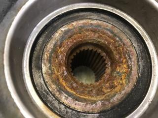 Кулак поворотный правый SOLARA 03-09 COUPE 2.4 2AZFE