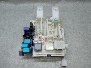 Блок предохранителей салон TOYOTA RAV4 05-12 2006