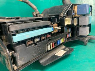 Блок предохранителей моторный отсек TOYOTA AVALON 05-12 3.5 2GR-FE