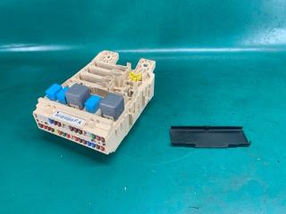 Блок предохранителей салон TOYOTA AVALON 05-12 2006