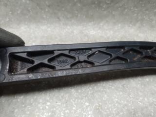 Поводок стеклоочистителя передний левый RAV4 05-12 2006 2.4 2AZFE