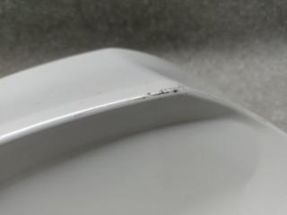 Накладка крышки багажника левая TOYOTA RAV4 05-12 2.4 2AZFE