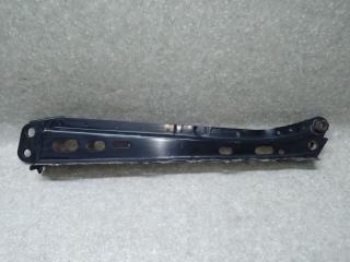 Крепление балки подвески переднее левое TOYOTA PRIUS - 30 09-17 2011