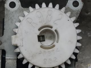 Моторчик заслонки печки PRIUS - 30 09-17 2011 XW30 1.8 2ZRFXE