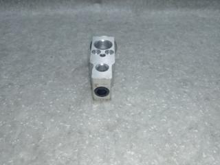 Клапан кондиционера PRIUS - 30 09-17 2011 XW30 1.8 2ZRFXE