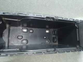 Подлокотник PRIUS - 30 09-17 2011 XW30 1.8 2ZRFXE