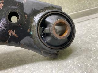 Рычаг передней подвески нижний левый SUBARU FORESTER 12-19 2.5 FB25B