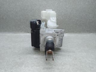 Главный тормозной цилиндр TOYOTA PRIUS 16- 1.8 2ZRFXE