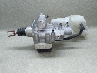 Главный тормозной цилиндр PRIUS 16- 2017 1.8 2ZRFXE