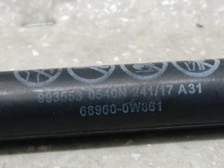 Амортизатор крышки багажника левый PRIUS 16- 2017 1.8 2ZRFXE