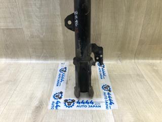 Амортизатор передний правый VENZA 09-16 2013 3.5 2GR-FE