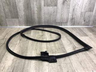Уплотнитель двери передний левый X-TRAIL/ROGUE T33 20- 2021 2.5 PR25DD