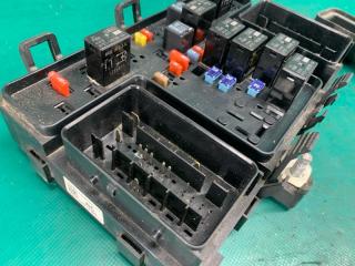 Блок предохранителей моторный отсек FUSION 14- 2016 C15HDTX