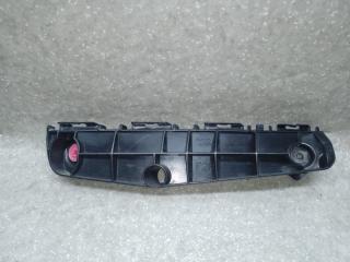 Кронштейн переднего бампера (на крыле) правый TOYOTA PRIUS 16- 2017