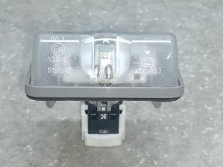 Подсветка номера TOYOTA PRIUS 16- 2017 Б/У Подсветка номера TOYOTA PRIUS 16- 2017