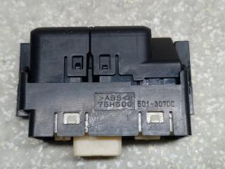 Кнопка TOYOTA PRIUS 16- 1.8 2ZRFXE