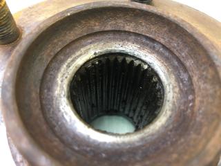 Ступица передняя правая ROGUE 08-15 2010 2.5 QR25DE