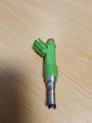 Форсунка топливная TOYOTA CAMRY 55 14-17