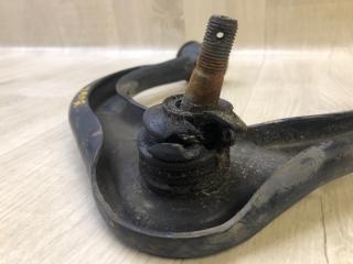 Рычаг передней подвески верхний правый TACOMA 05-15 2015 4.0 1GRFE