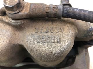 Суппорт тормозной передний правый VENZA 09-16 2013 3.5 2GR-FE