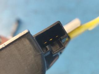 Замок крышки багажника CAMRY 40 06-11