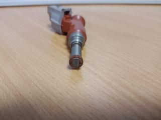 Форсунка топливная TOYOTA SIENNA 11-16 GSL30 3.5 2GR-FE