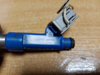 Форсунка топливная AVENSIS 03-08