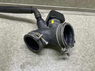 Патрубок воздушного фильтра TOYOTA PRIUS 16- 1.8 2ZRFXE