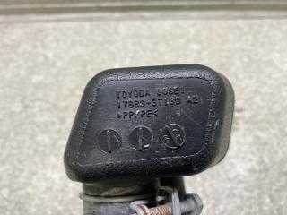 Патрубок воздушного фильтра PRIUS 16- 2017 1.8 2ZRFXE