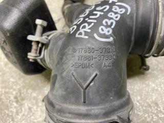 Патрубок воздушного фильтра PRIUS 16- 2017 1.8 2ZRFXE