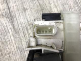 Замок двери задний левый COMPASS 06-16 2013 MK49 2.4 ED3