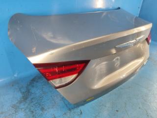 Крышка багажника 200 14-16