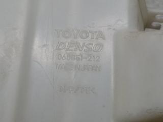 Бачок омывателя CAMRY 40 06-11