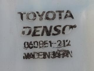 Бачок омывателя CAMRY 40 06-11