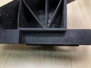 Кронштейн усилителя переднего бампера левый C-CLASS W205 16-21 2017 M274920 2.0L