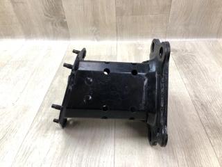 Кронштейн усилителя заднего бампера левый NISSAN X-TRAIL/ROGUE T33 20- 2.5 PR25DD