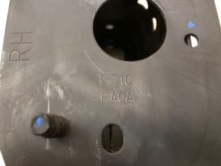 Кронштейн усилителя заднего бампера правый X-TRAIL/ROGUE T33 20- 2021 2.5 PR25DD