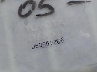 Бачок омывателя RAV4 05-12