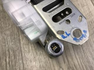 Ремень безопасности задний левый TACOMA 05-15 2015 4.0 1GRFE