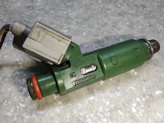 Форсунка топливная TOYOTA COROLLA 120 00-07 1.8 1ZZFE