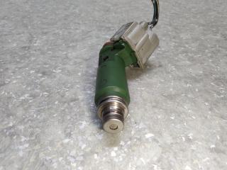 Форсунка топливная COROLLA 120 00-07 1.8 1ZZFE